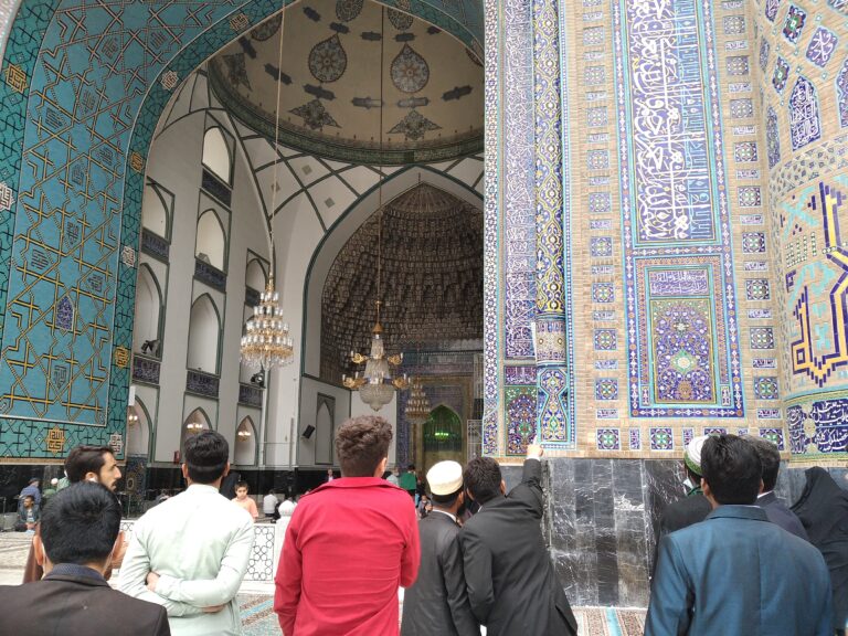 حرم مطهر حضرت علی بن موسی الرضا علیه السلام ( حرم گردی)