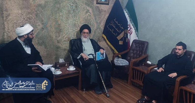ديدار حجة الاسلام والمسلمين دكتر سعیدی فاضل با آیت الله الغریفی از علماء نجف